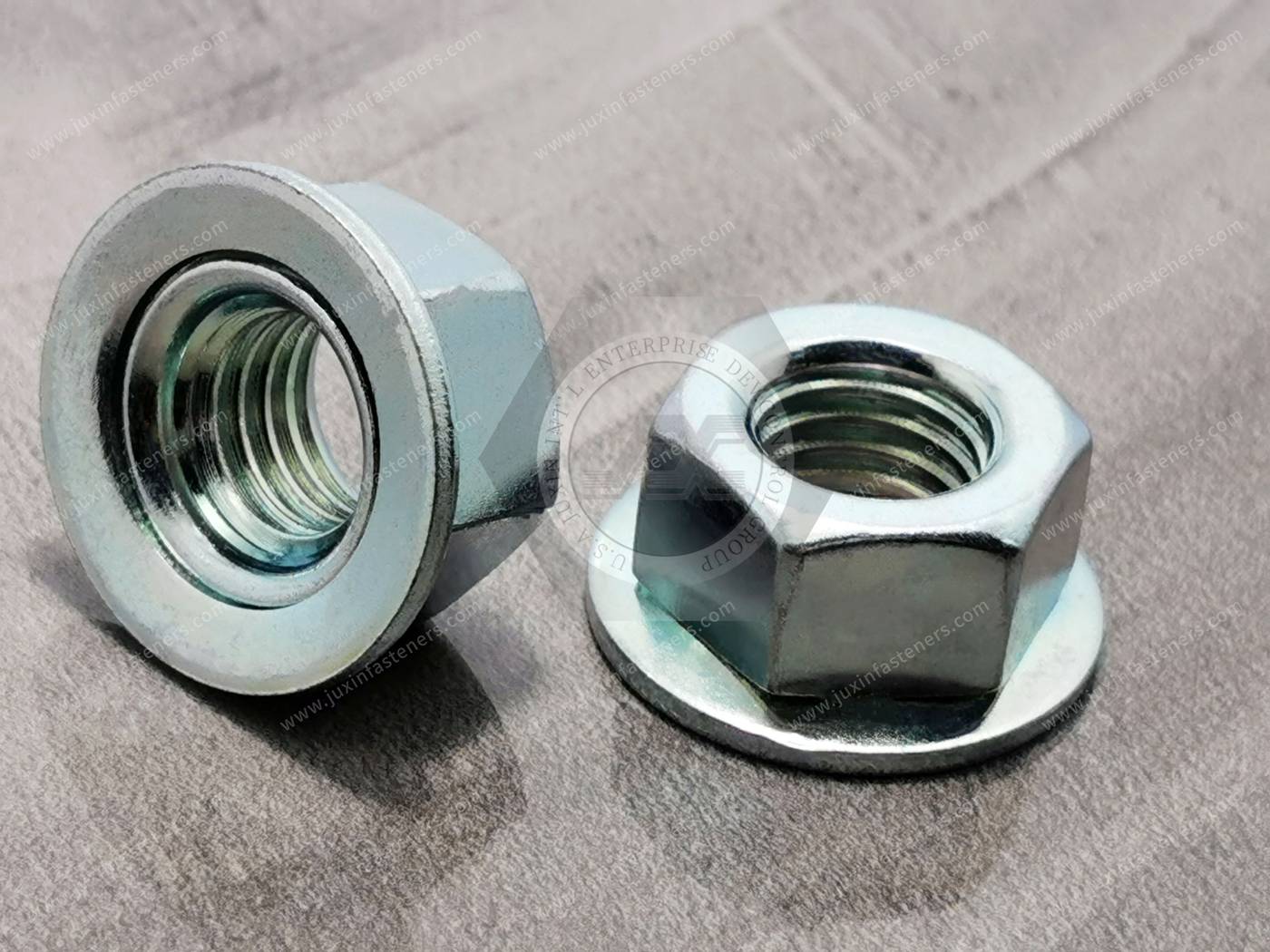 Hexagonal nut and taper elastic gasket assembly