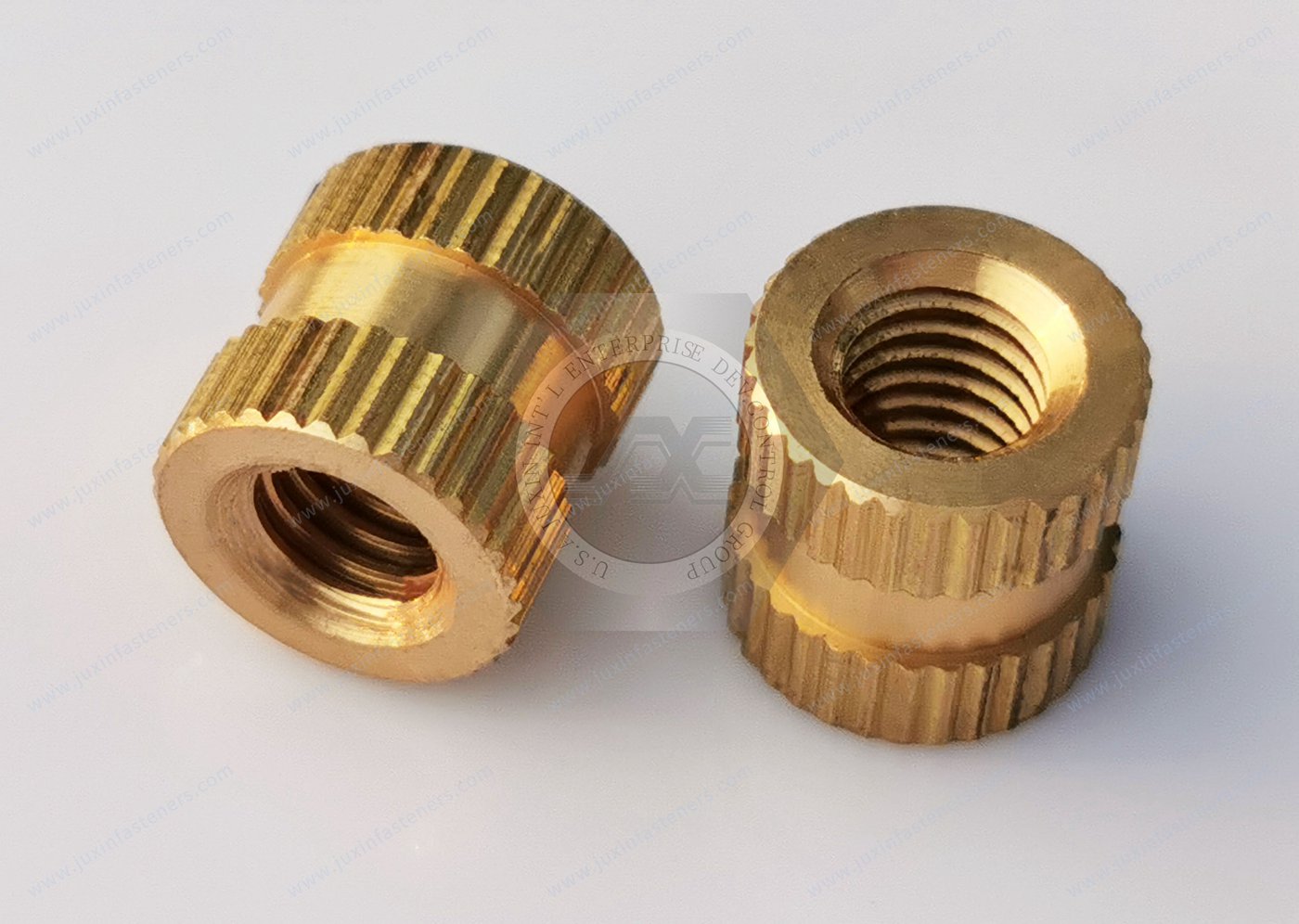 Closed Insert Nuts With Disk For Plastics Mouldings - Round Without Shoulder - TypeJX-DIN16903F