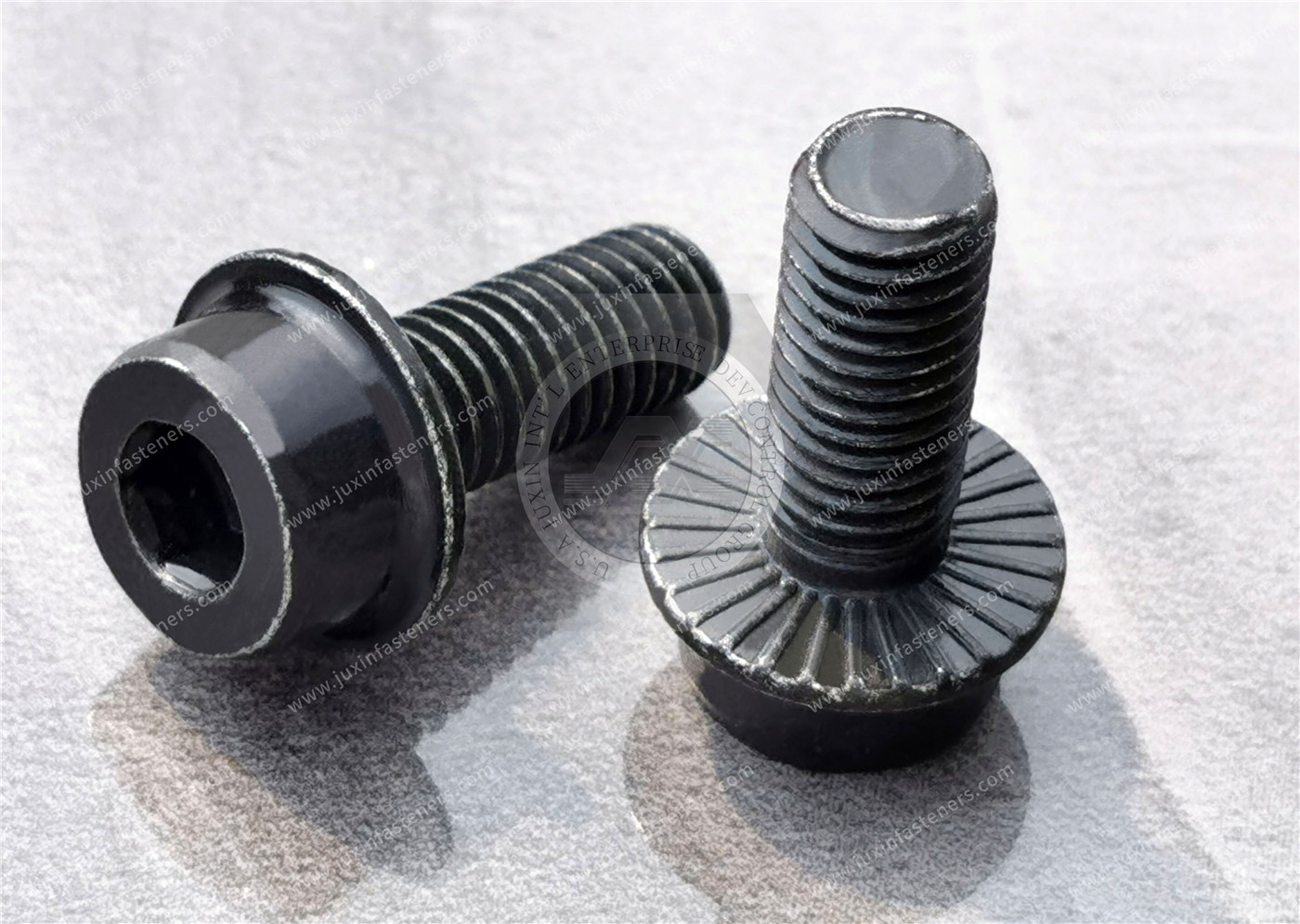 Alloy steel Serrated-Flange Socket Head Screws