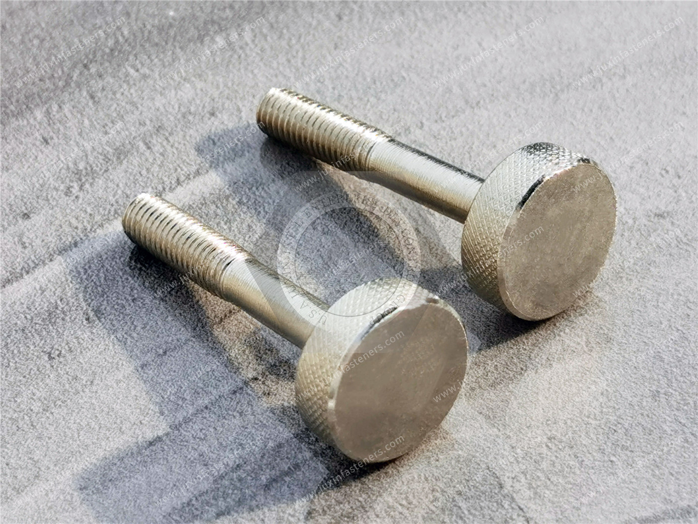 Stainless Steel Low-Profile Knurled-Head Thumb Screws