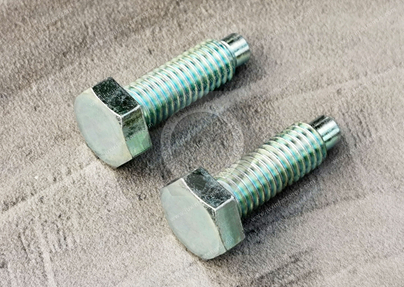 Anti-loose treatment of fasteners for chassis