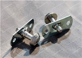 Hexagon socket set screws with cheese head features