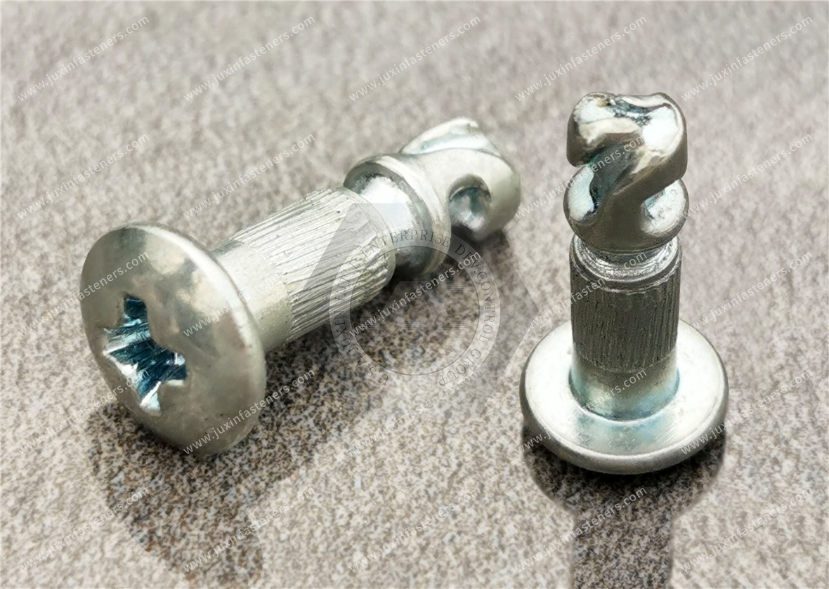 Quarter-Turn Stud, Size 4, Phillips Recess