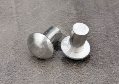 DIN660 Steel Domed Head Solid Rivets